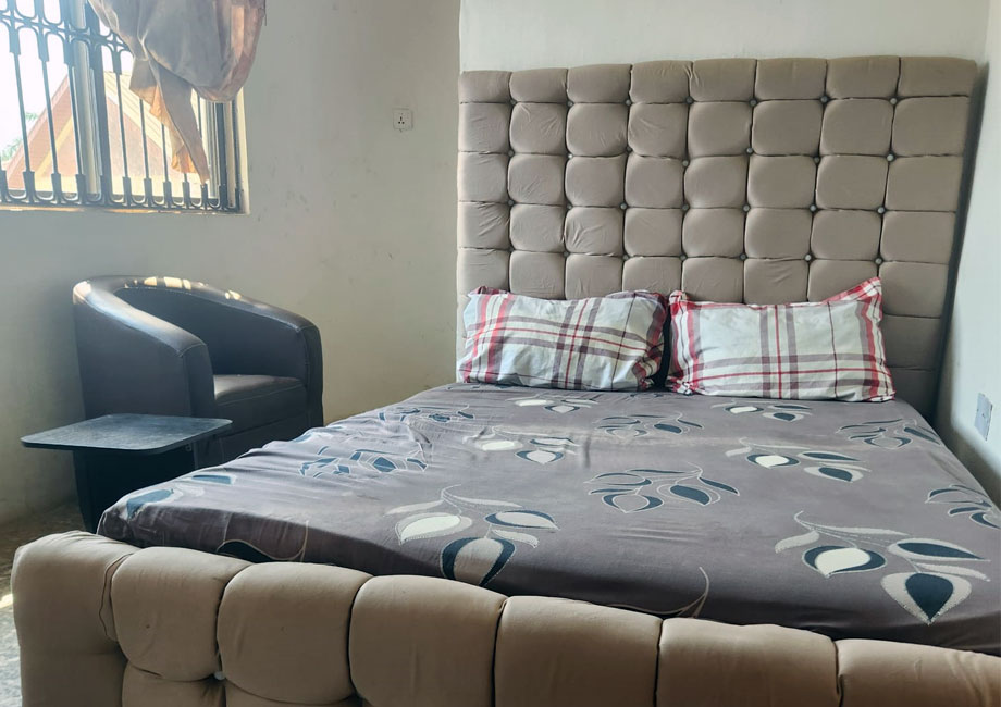 Geneva Place Hotel Single Rooms
